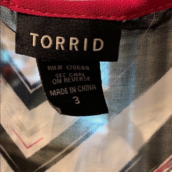 IKAT PRINT HI-LO CHIFFON TANK TOP - Picture 4 of 4